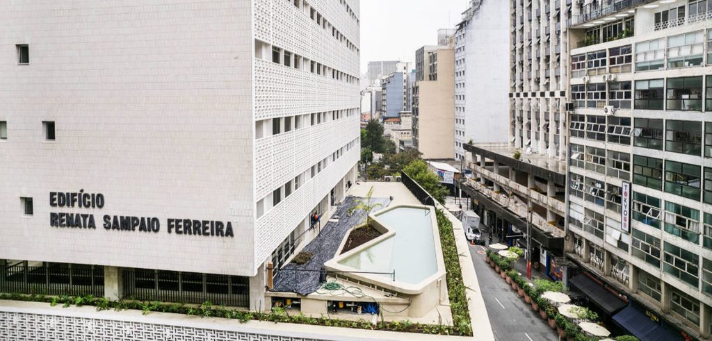 Ricardo Nunes anunciou verba para retrofits em inauguração de prédio com aluguel de até R$ 30 mil.